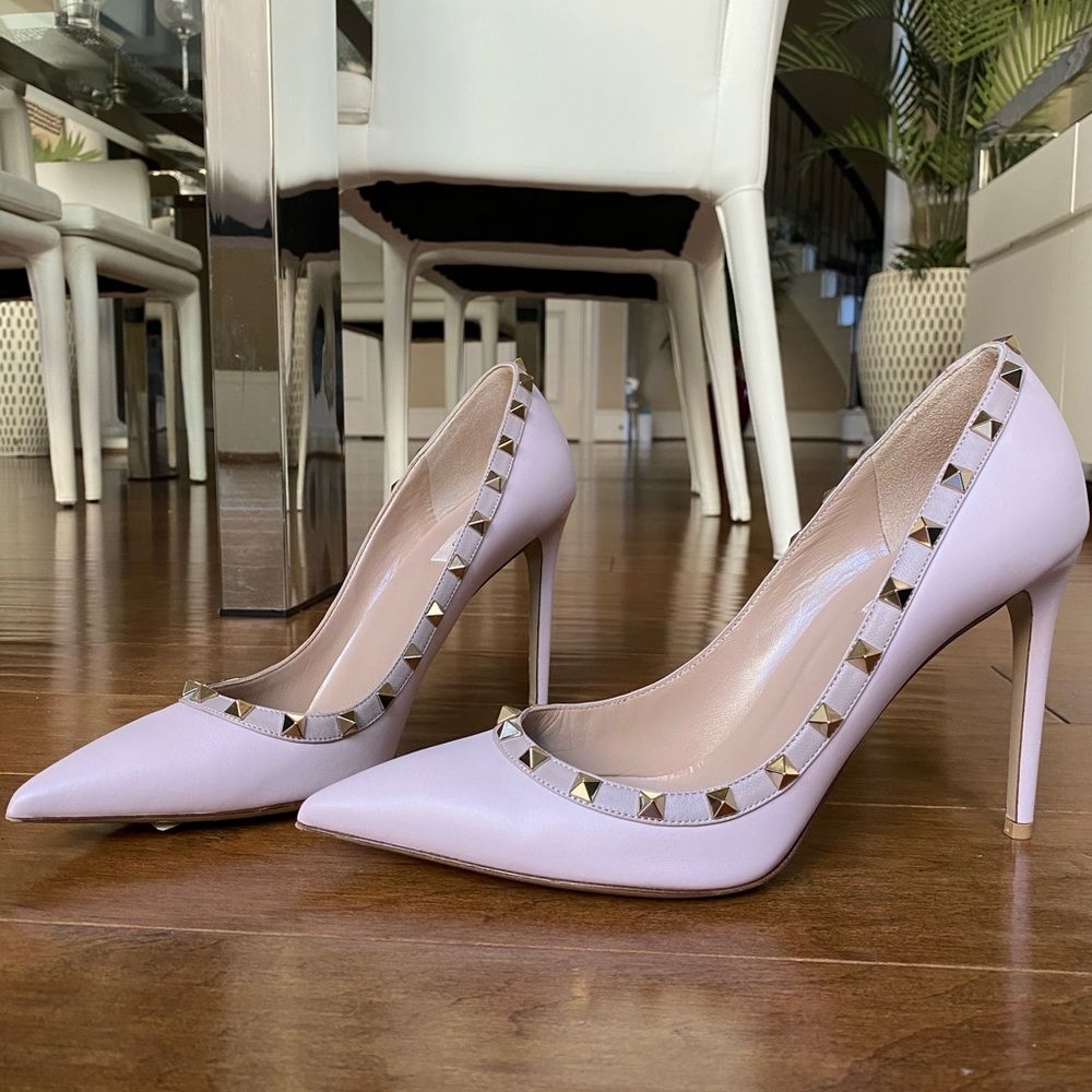 Valentino Rockstud 100 Leather Pumps